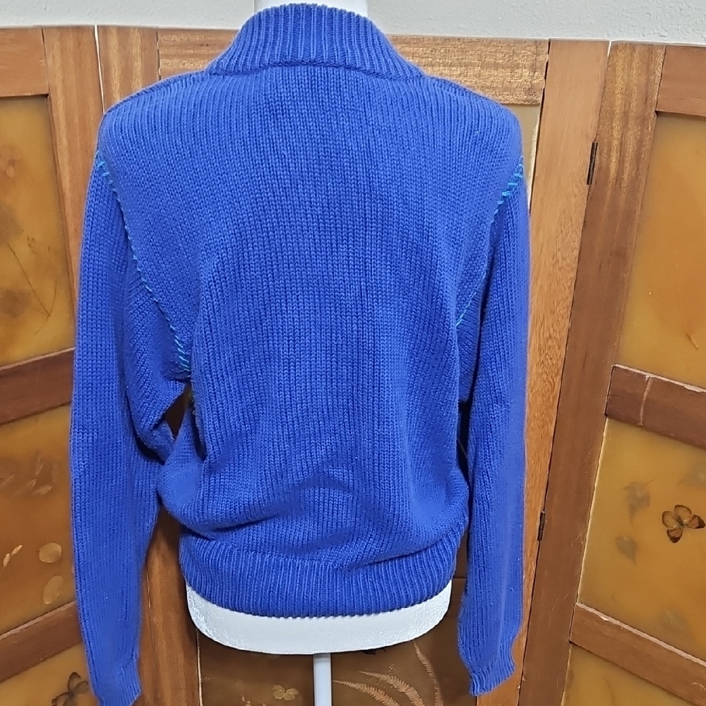 Vintage Blue Floral Turtleneck Sweater - Picture 8 of 11